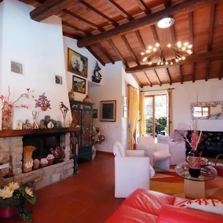 Villa Smeralda Villa *